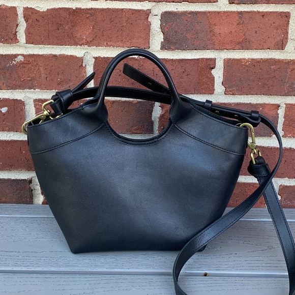 Madewell Handbags - Madewell The Mini Sydney Crossbody Bag
